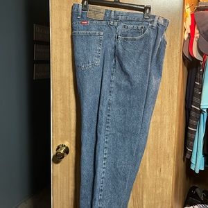 Wrangler blue jeans 42x32
